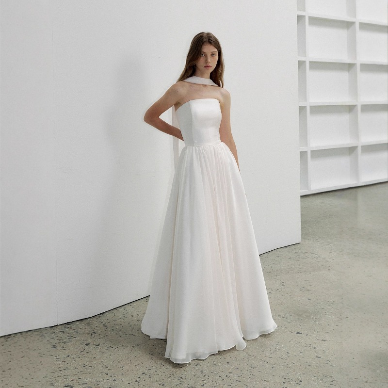Minimally Designed Strapless W - đánh giá và giá Photography Lighting Basics