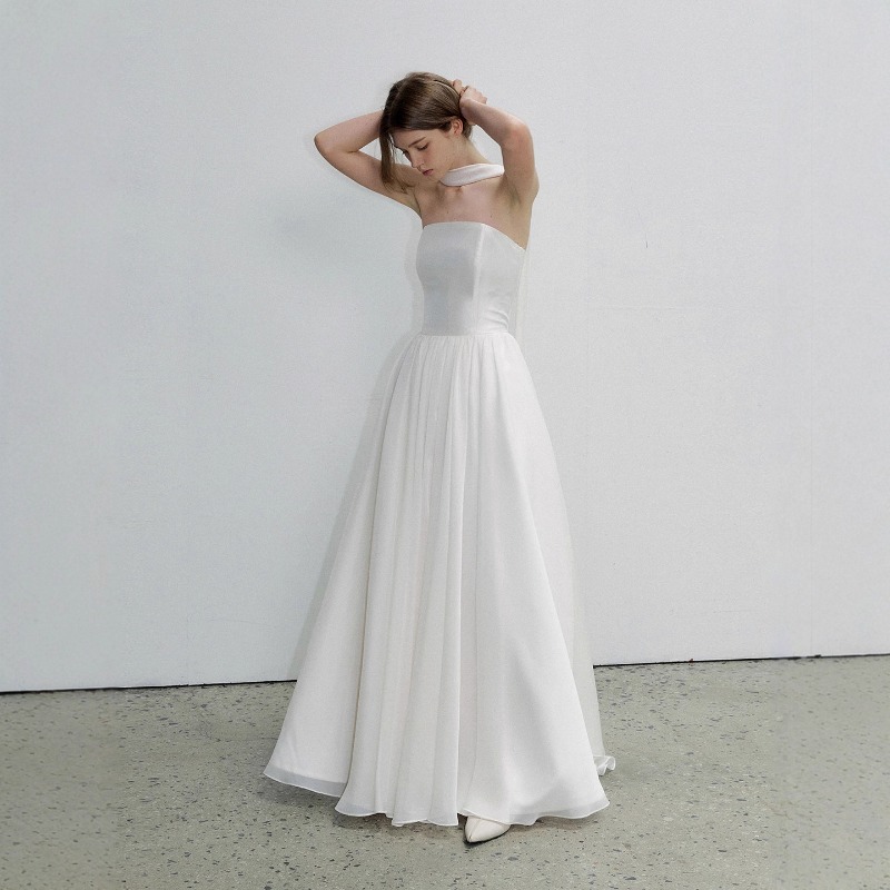 Minimally Designed Strapless W - đánh giá và giá Photography Lighting Basics