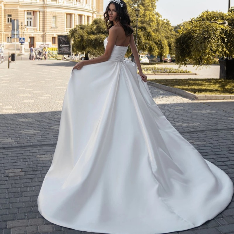 Satin Light Wedding Dress 2026 - đánh giá và giá Photography Lighting Basics